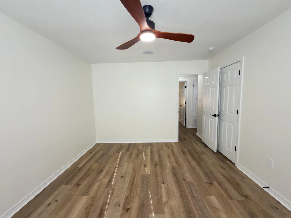 Photo of 6121 Robin Road