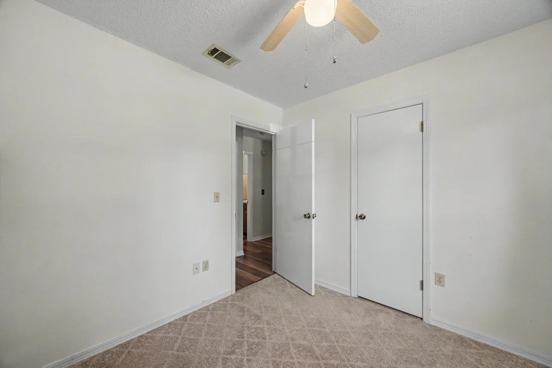 Photo of 226 Southview Drive