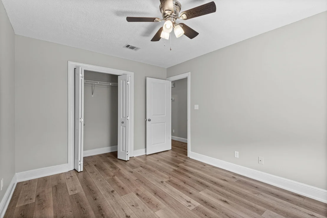Photo of 149 N Bermuda Circle