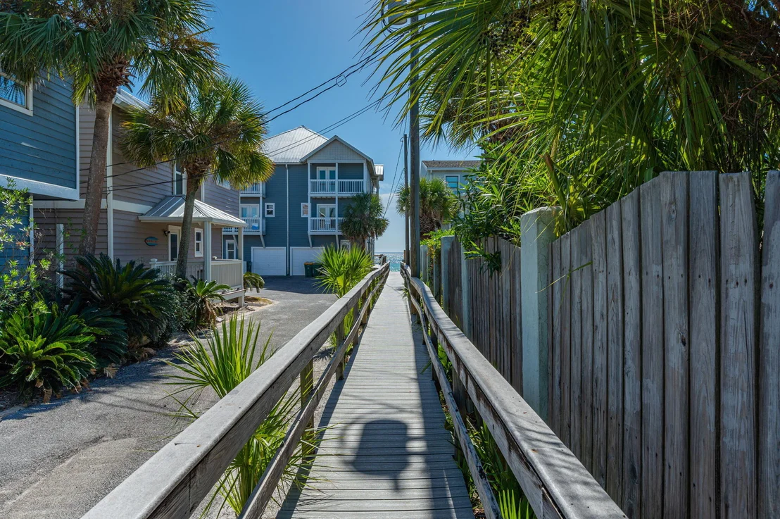 Photo of 223 E Grand Key Loop