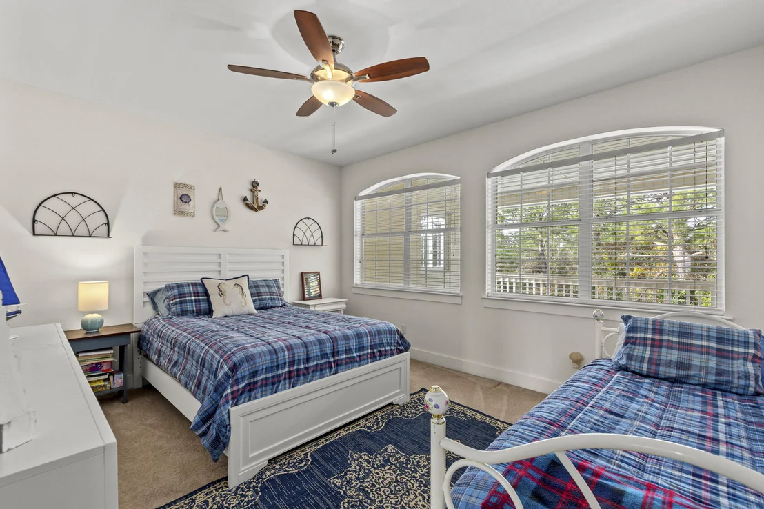 Photo of 943 Emerald Bay Drive