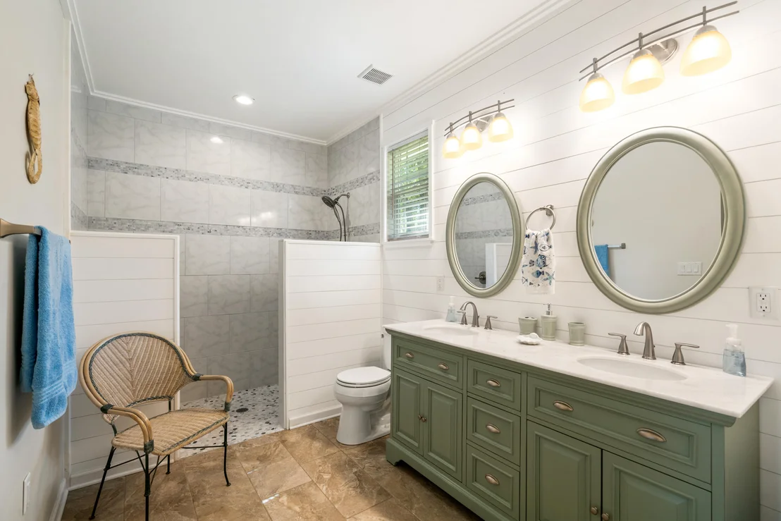 Photo of 528 Bay Grove Road