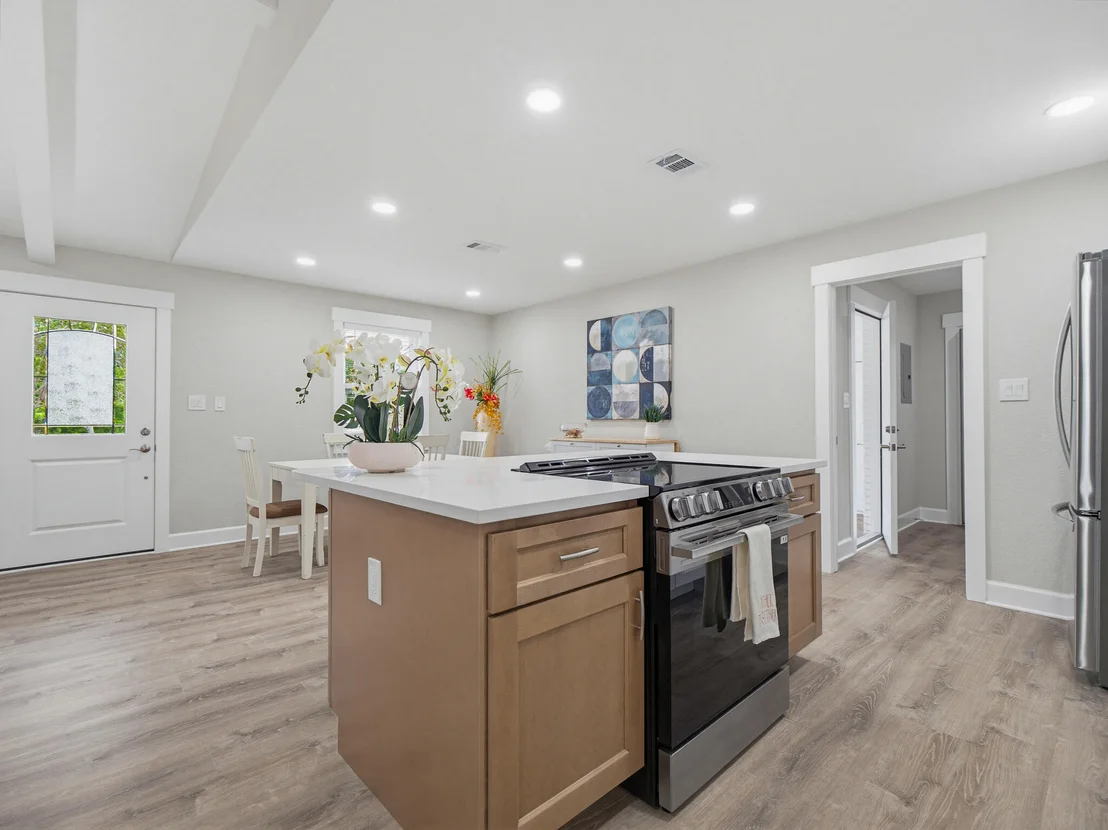 Photo of 5500 Monterrey Road