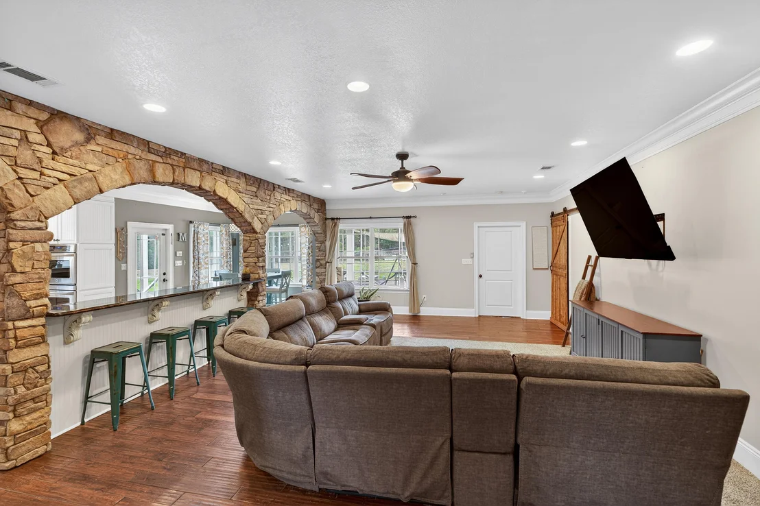 Photo of 7935 Peacock Road