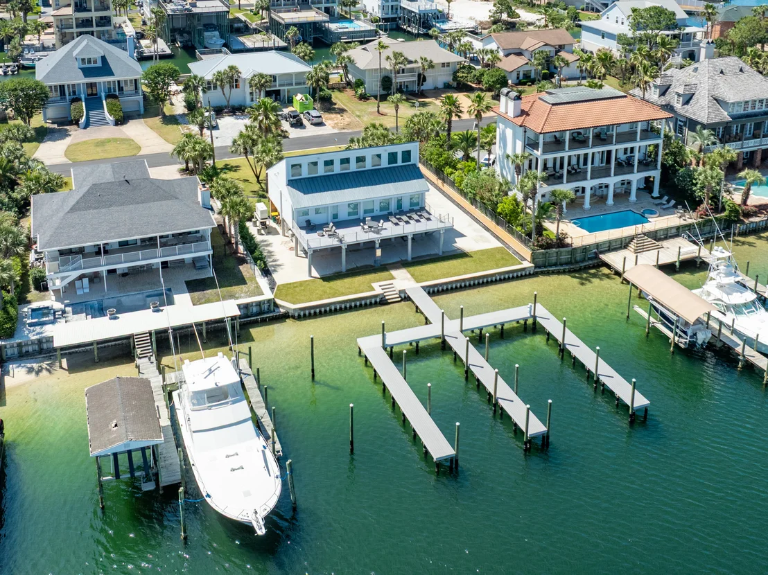 Photo of 611 Lagoon Drive