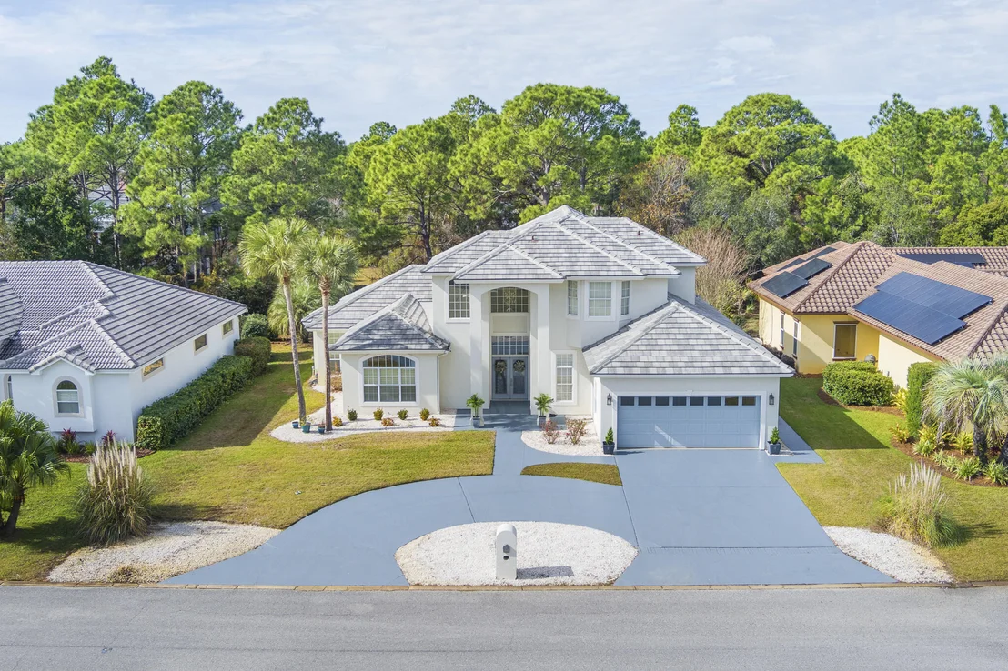 Photo of 943 Emerald Bay Drive
