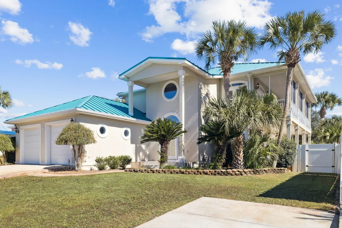 Photo of 111 Snowdrift Road