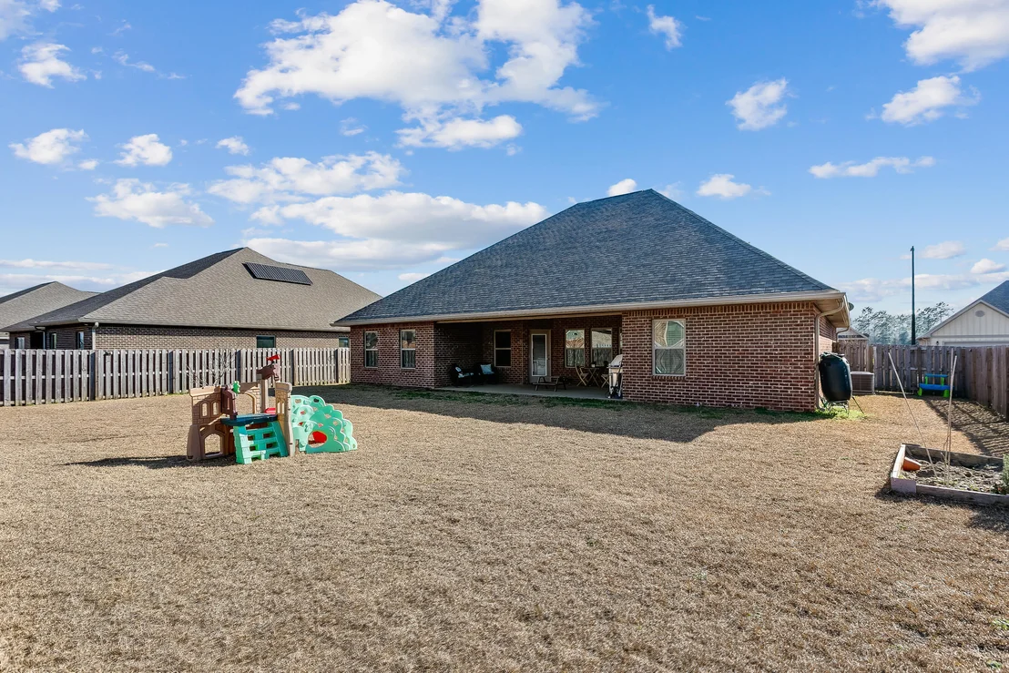 Photo of 412 Chickadee Street