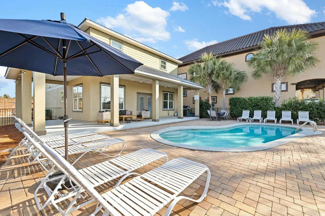 Photo of 4596 Paradise Isle