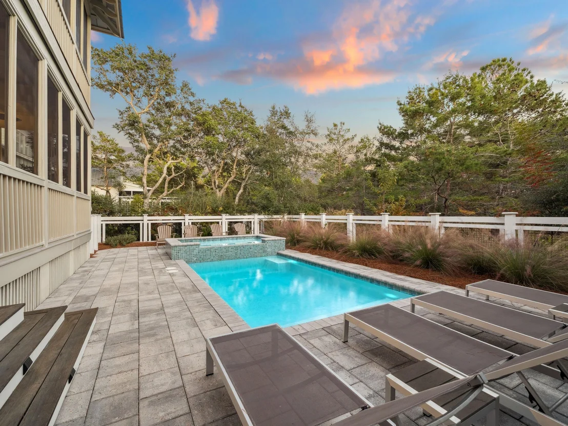 Photo of 384 Red Cedar Way