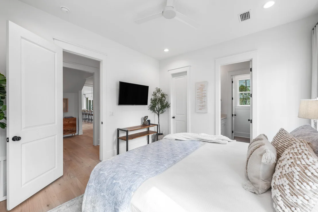 Photo of 489 Hideaway Circle