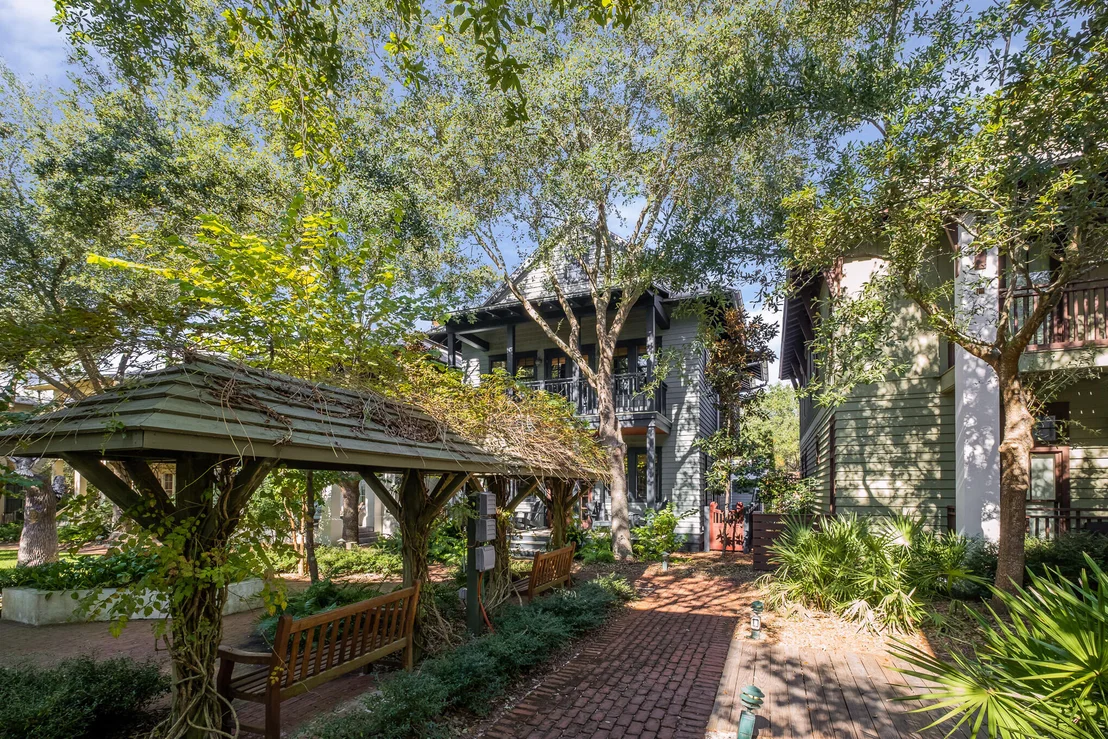 Photo of 220 Wiggle Lane