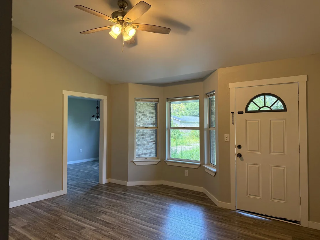 Photo of 5809 Pinecrest Road Road