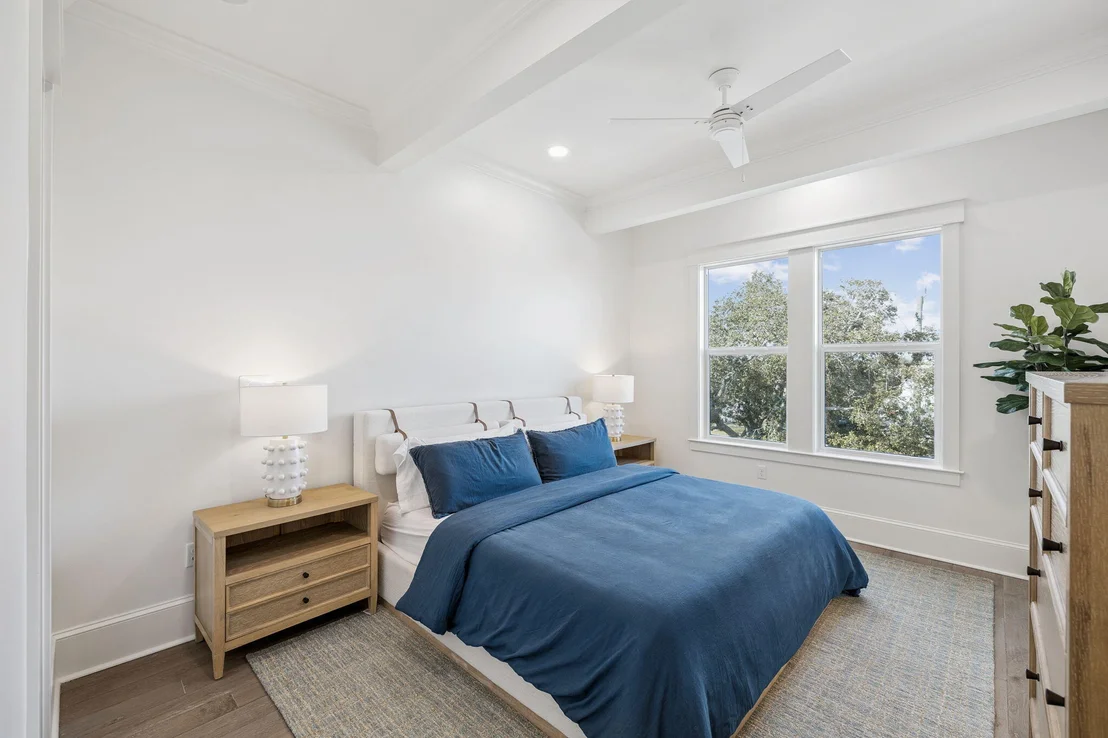Photo of 714 Harbor Boulevard