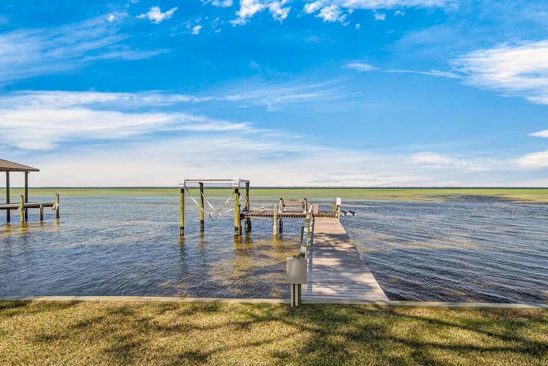 Photo of 186 Bayshore Drive