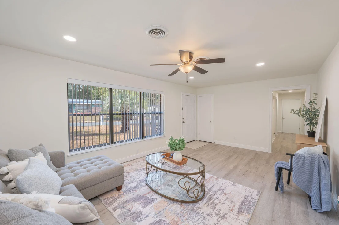 Photo of 431 Andrew Drive