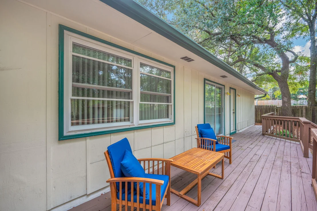 Photo of 2401 Roberts Drive