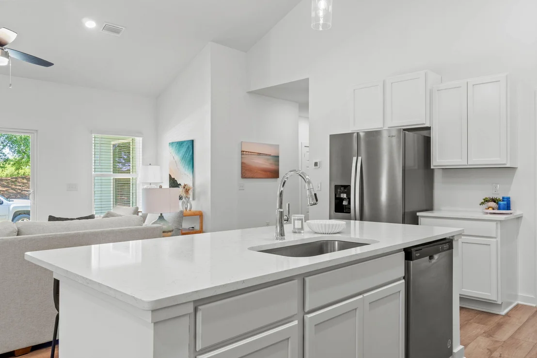 Photo of 454 Arrowwood Boulevard