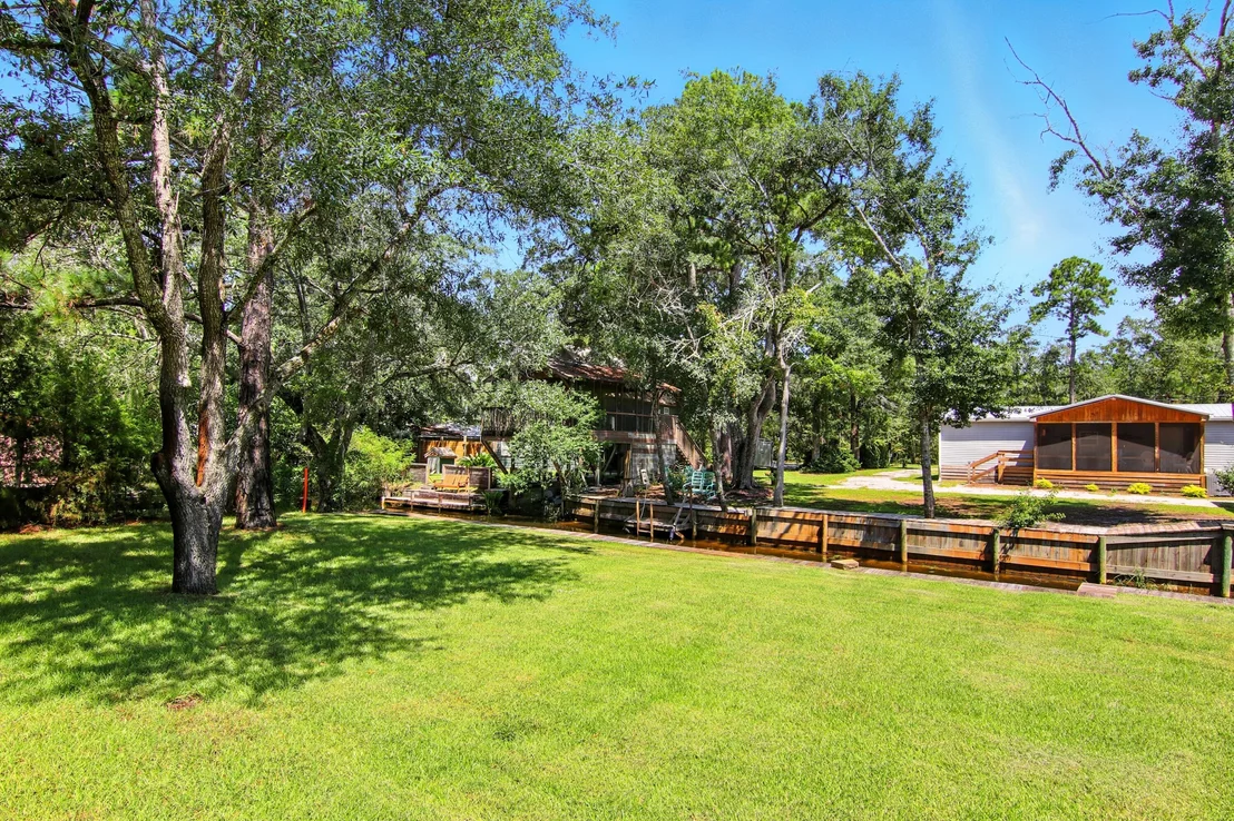Photo of 400 Pitts Bayshore Drive