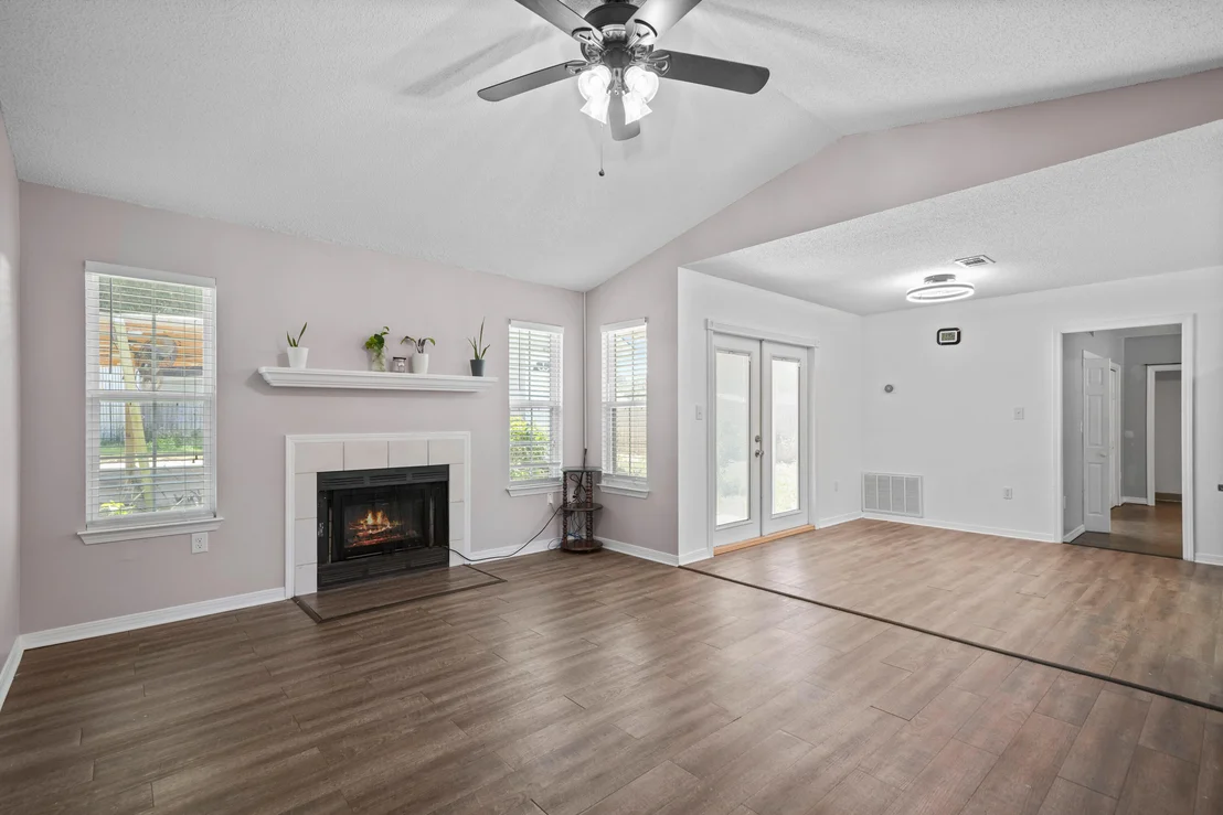 Photo of 3010 Windsor Circle
