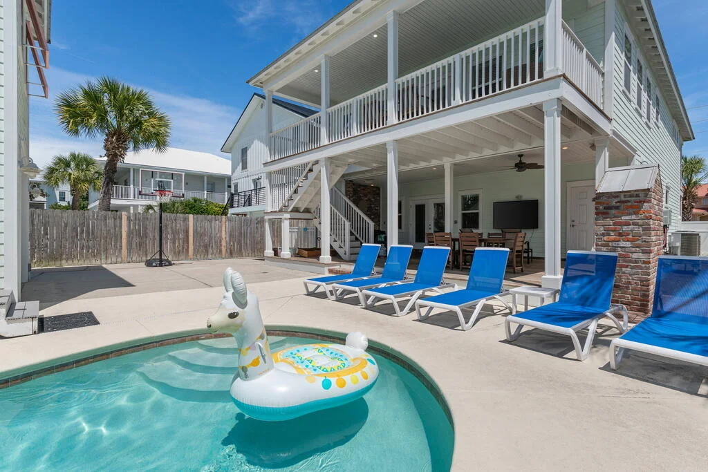Photo of 64 DOLPHIN Street