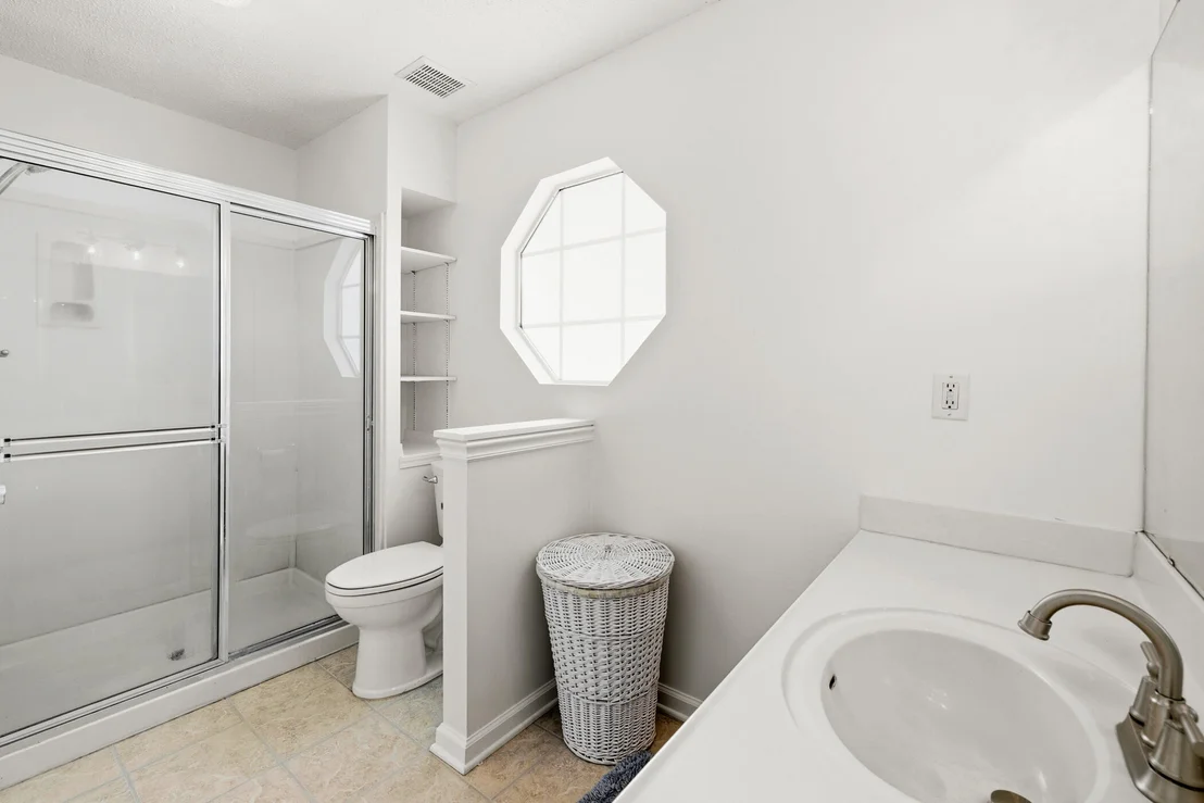 Photo of 610 W Lynn Brook