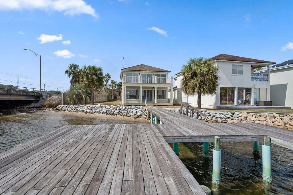 Photo of 901 Lighthouse Road