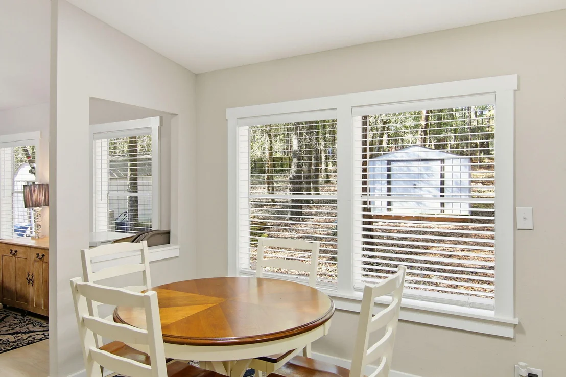 Photo of 6108 Old River Road