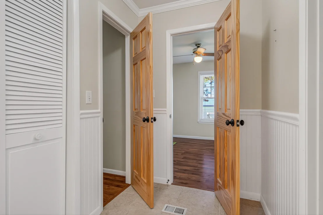 Photo of 186 Bayshore Drive