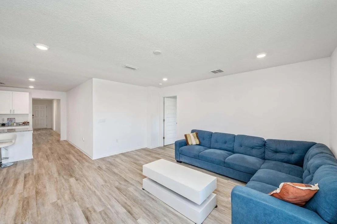 Photo of 103 Riverwalk Circle