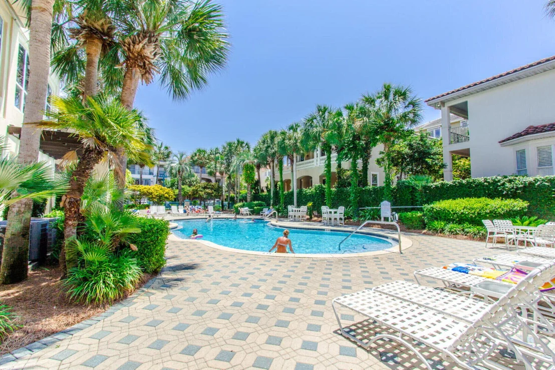 Photo of 28 Varazze Cay
