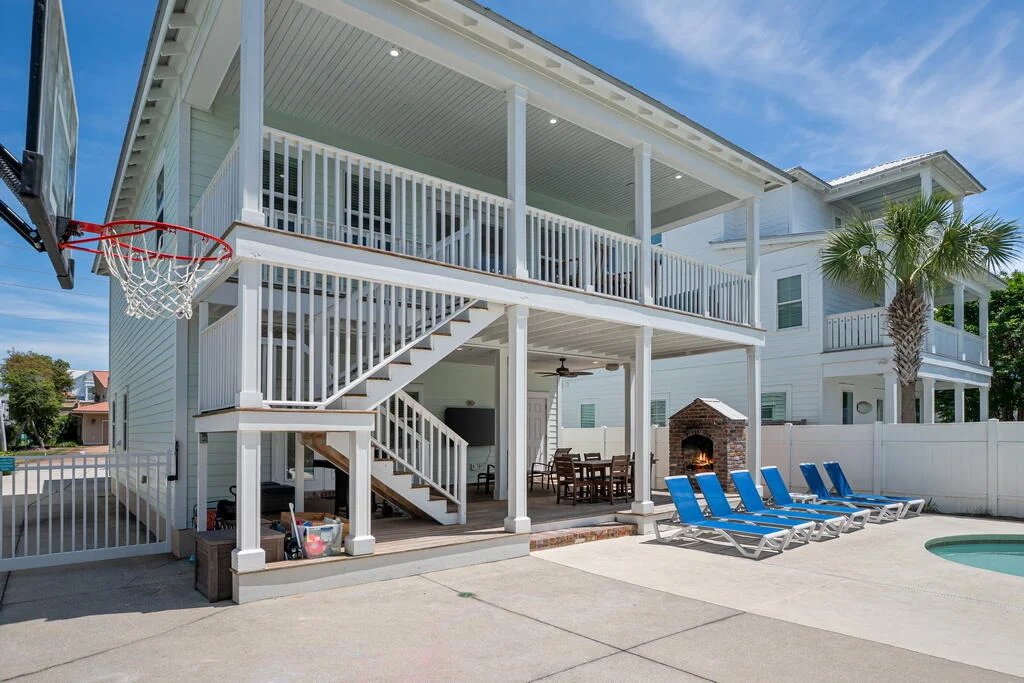 Photo of 64 DOLPHIN Street