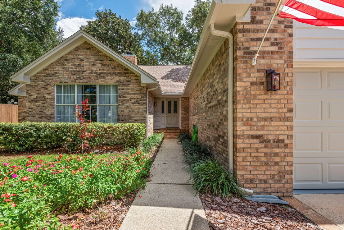 Photo of 149 N Bermuda Circle