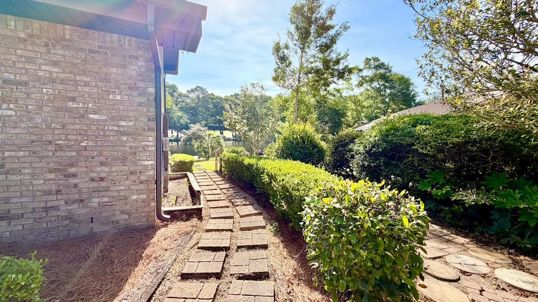 Photo of 645 Carr Drive