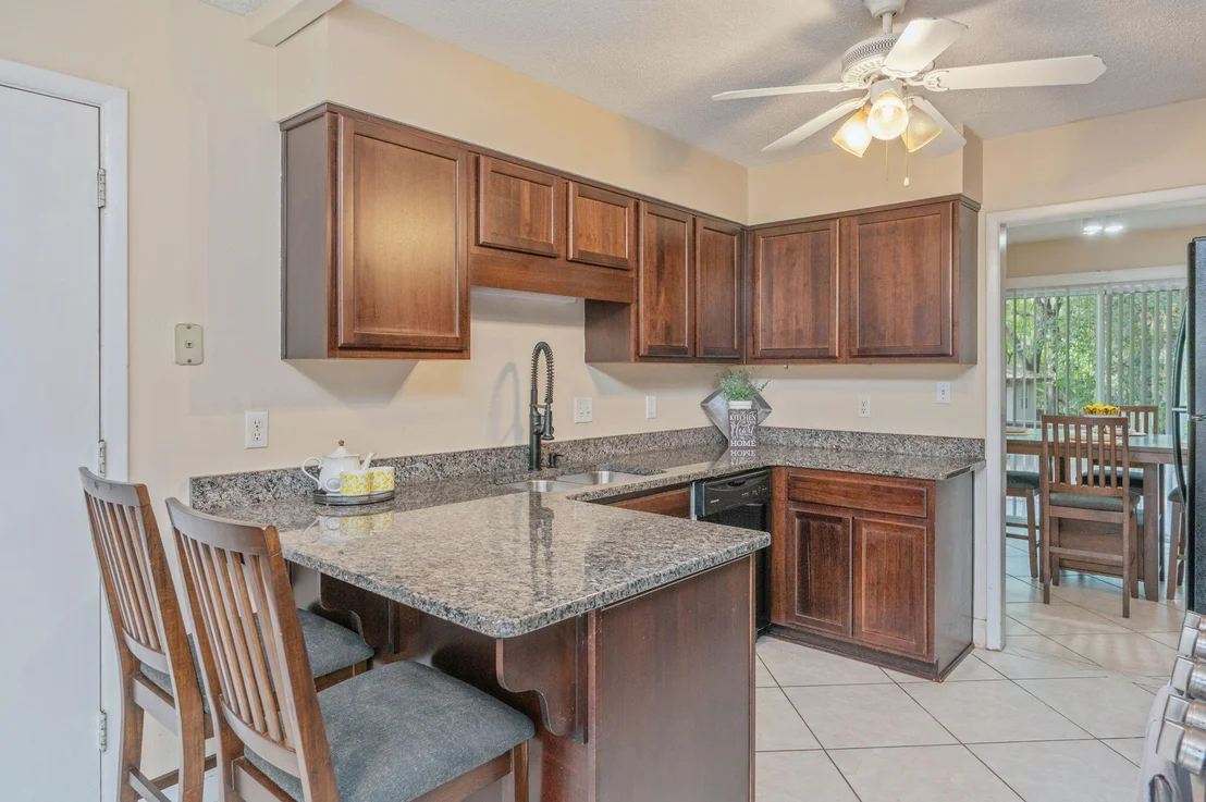 Photo of 2401 Roberts Drive