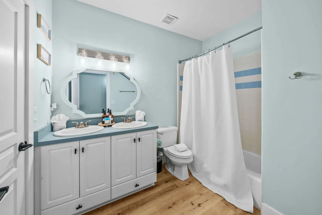 Photo of 8221 Surf Drive