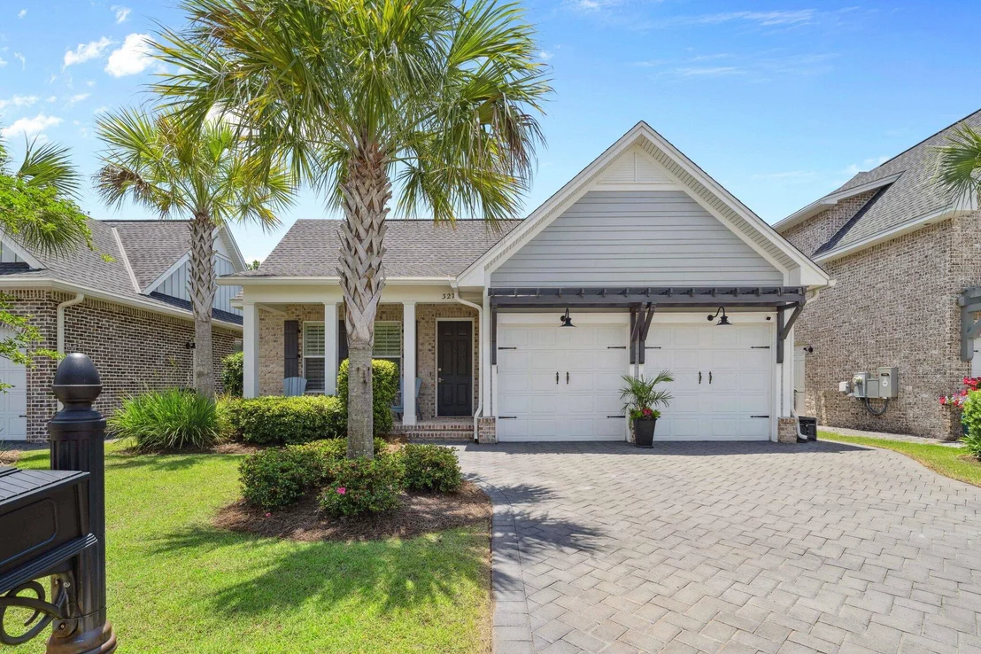 Photo of 327 Cobalt Lane