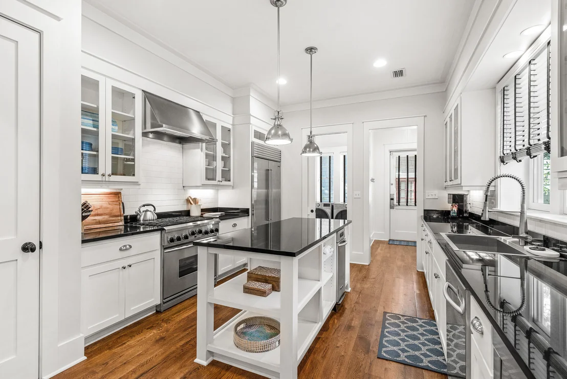 Photo of 30 N Shingle Lane