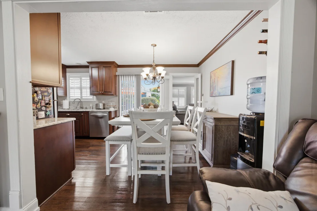 Photo of 325 Echo Circle