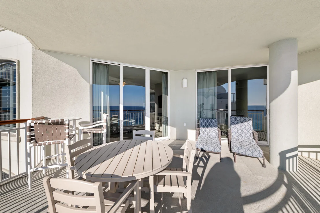 Photo of Unit PH2E at 8501 Gulf Boulevard