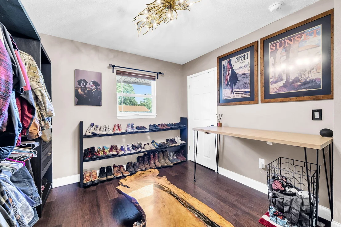 Photo of 59 NE Oregon Drive