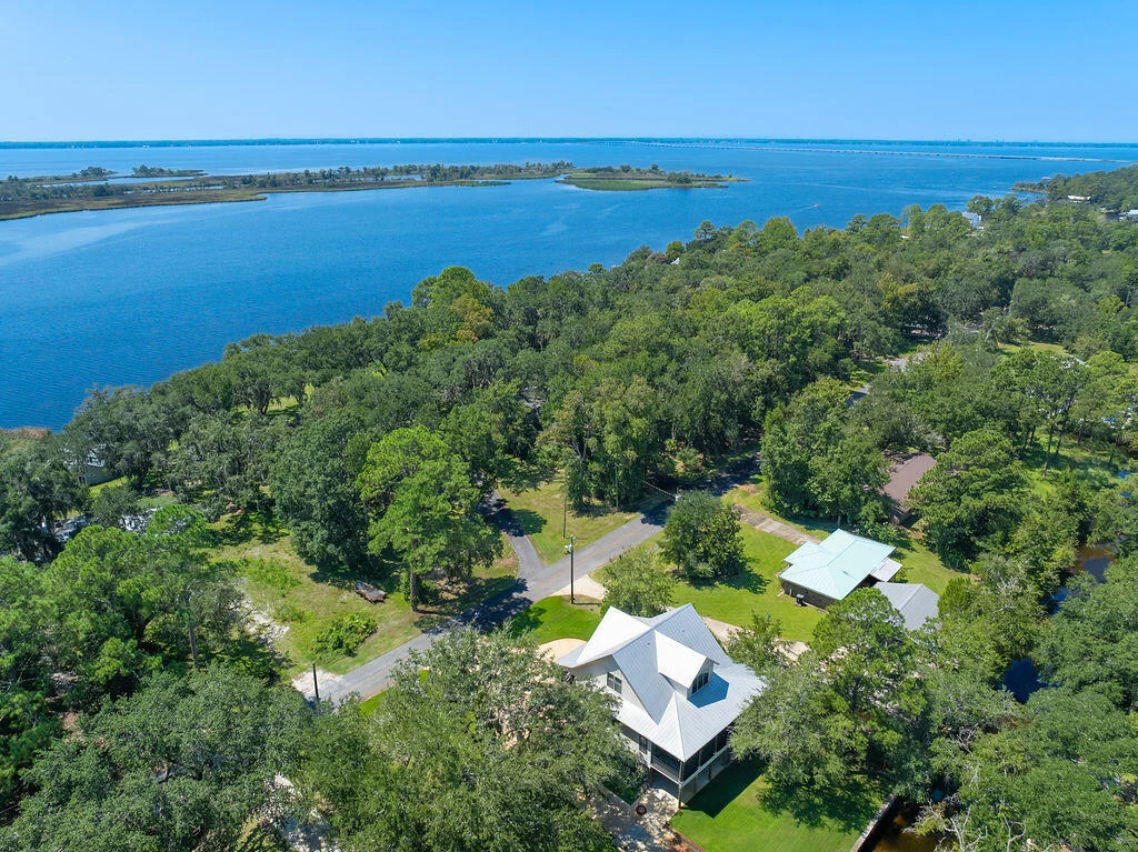 Photo of 400 Pitts Bayshore Drive