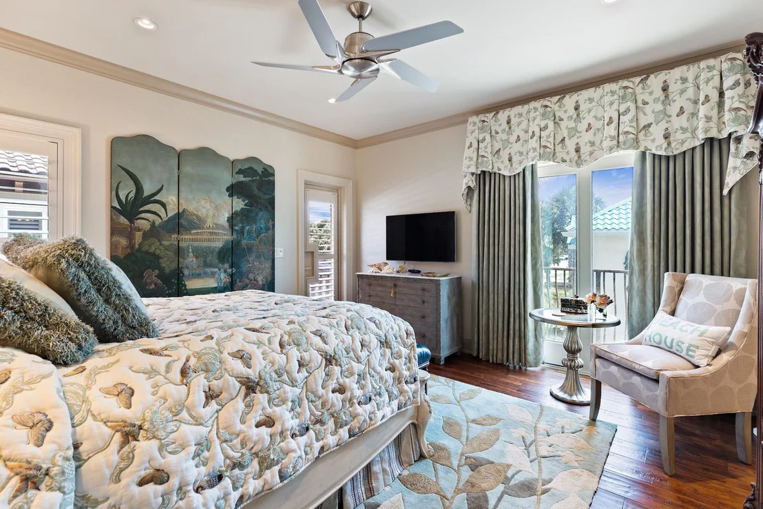 Photo of 4772 Ocean Boulevard