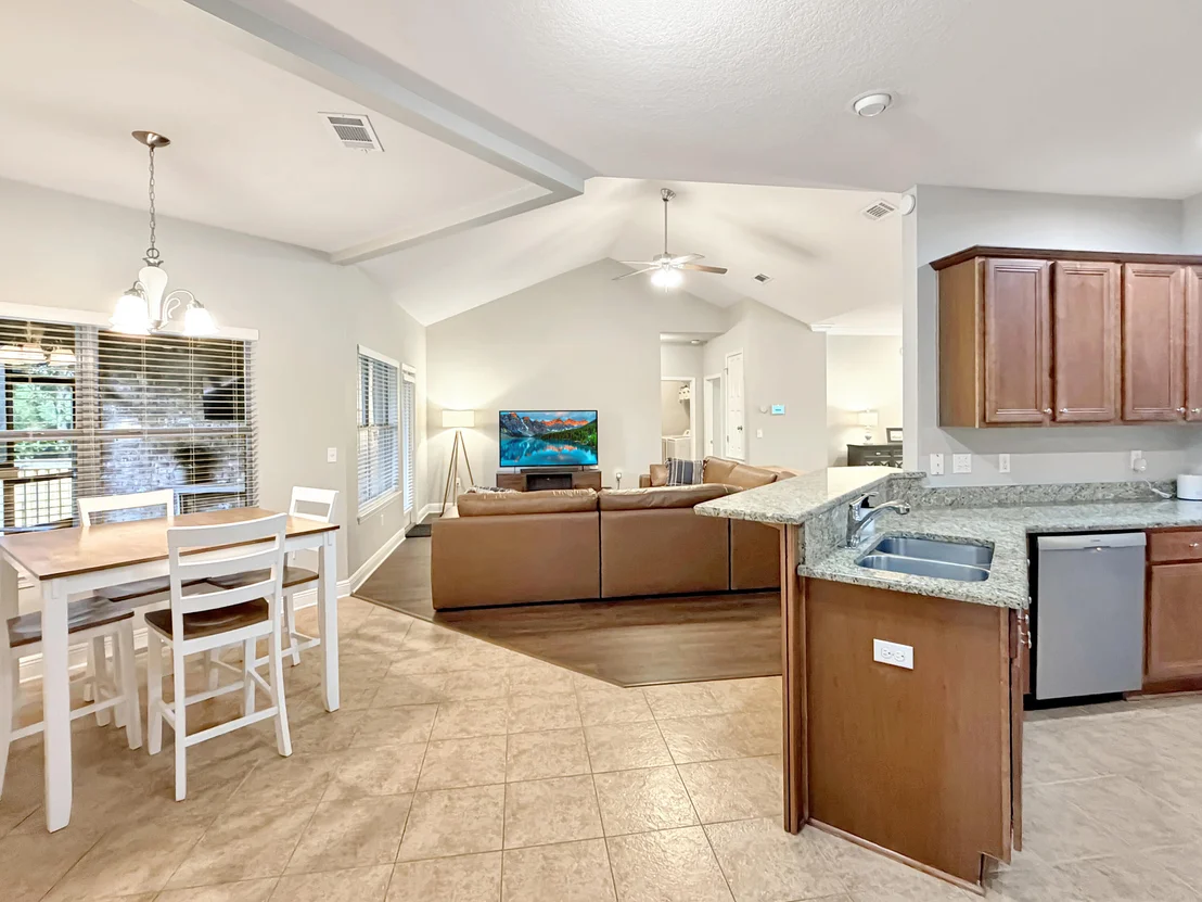 Photo of 616 Red Fern Road