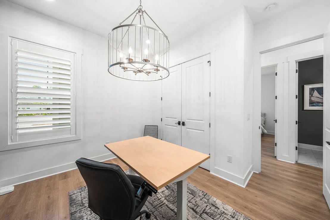 Photo of 425 W Lafayette Road