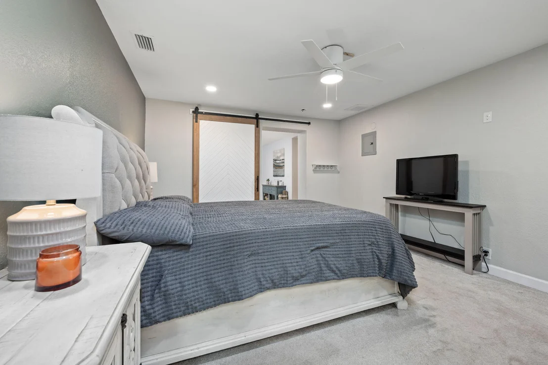 Photo of 255 Edge Avenue