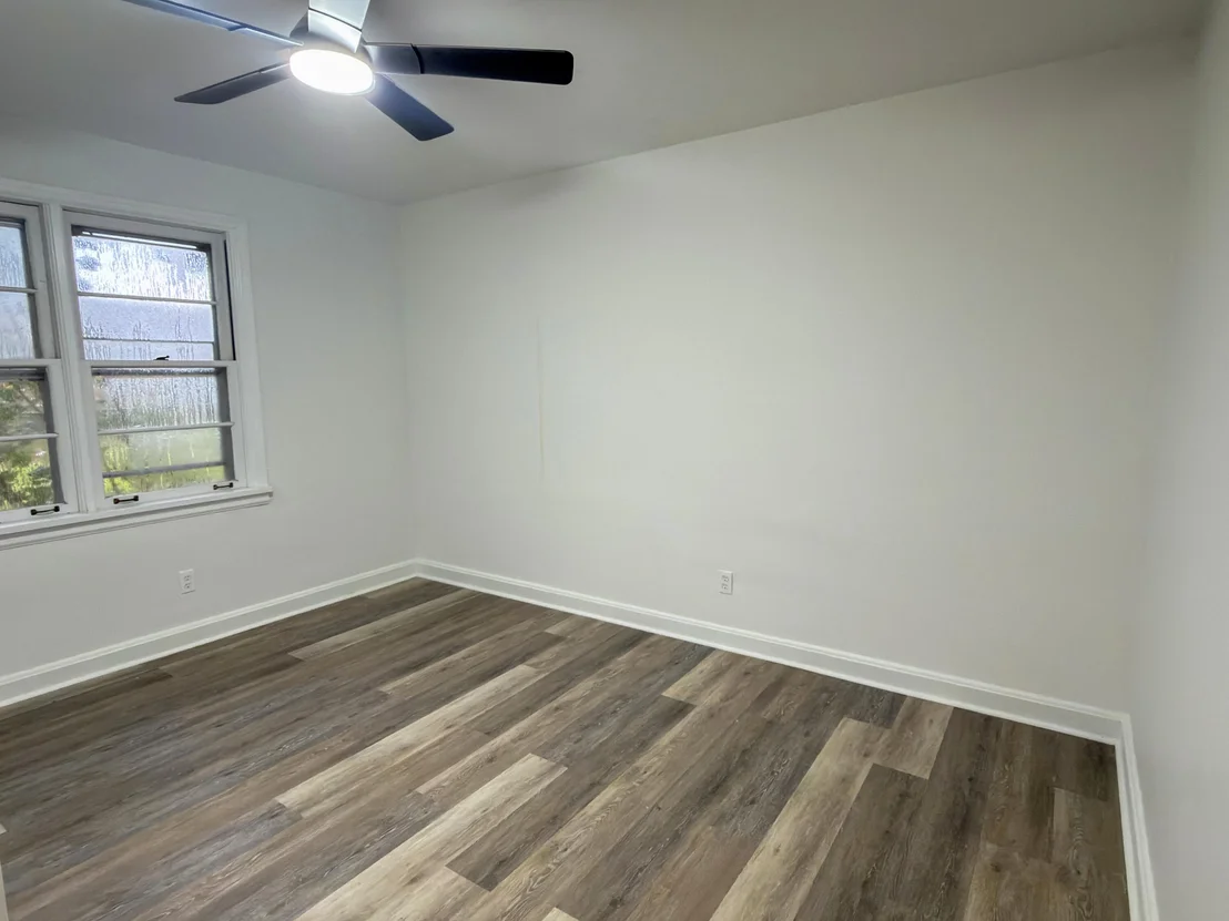 Photo of 215 E 3rd Avenue