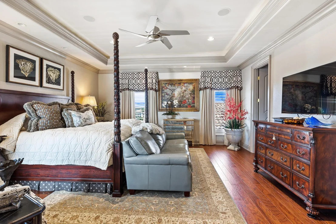 Photo of 4772 Ocean Boulevard