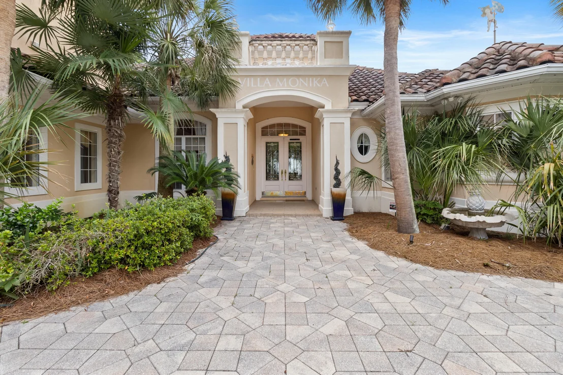 Photo of 923 Lido Circle