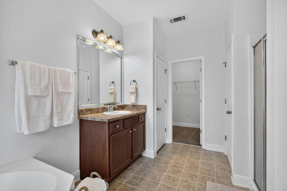 Photo of 143 Crab Apple Avenue